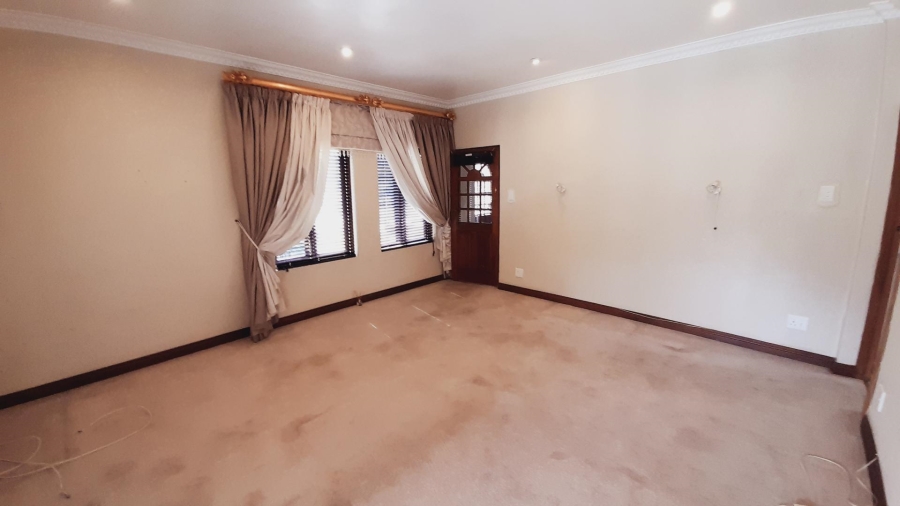 3 Bedroom Property for Sale in WestLake Country Safari Estate North West